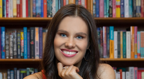 ALINA BELLCHAMBERS: Love, Crime & Wine 2025